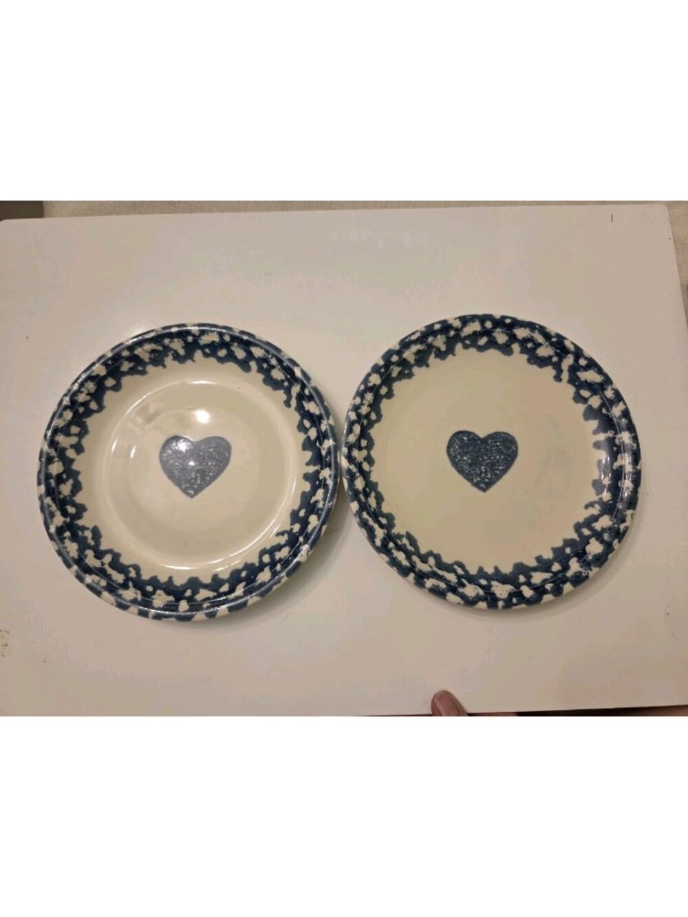 Pair 2 Folk Craft Hearts By Tienshan Sponge Blue 7.5"‎ Salad Plate
